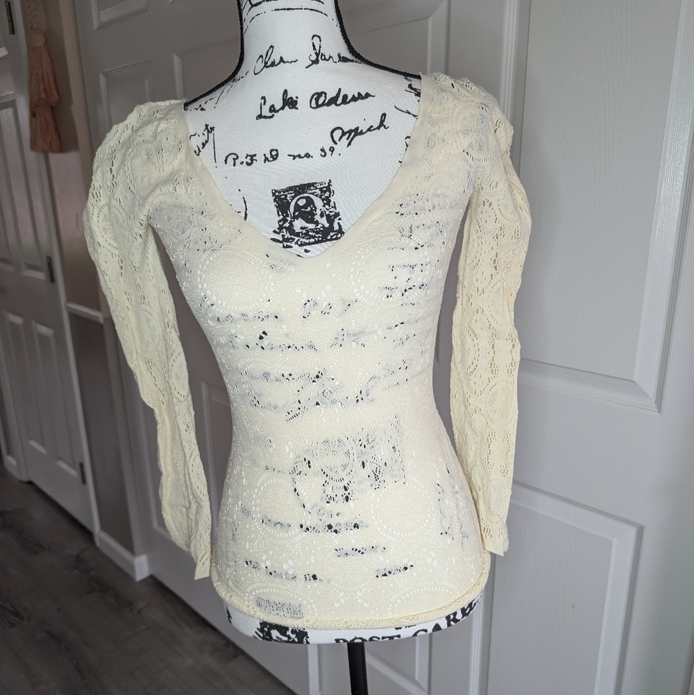 Intimately Free People Cream Lace V-Neck Women’s Sweater